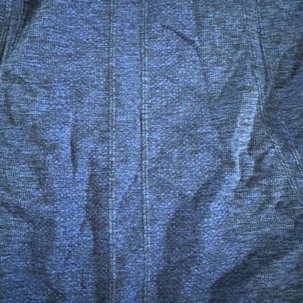 Lululemon Women’s Blue Racerback Size 8 - Picture 4 of 6